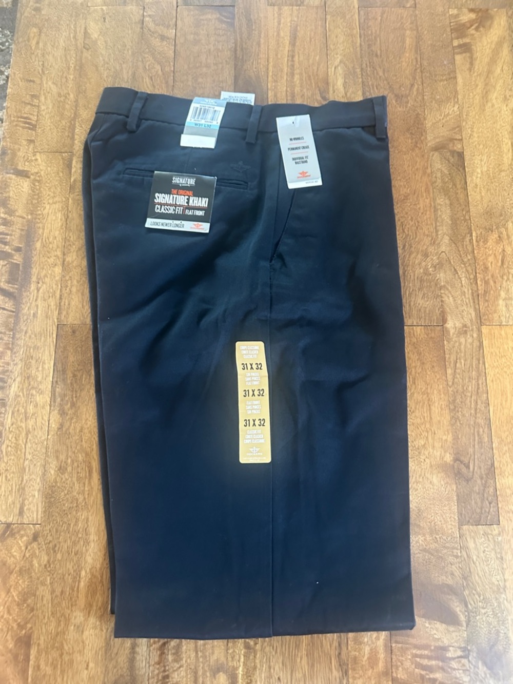 Signature Men’s Flat Front Dress Pants - Black